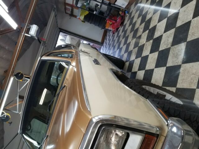 1985 Dodge Ramcharger Royal SE prospector 4x4 - photo 3