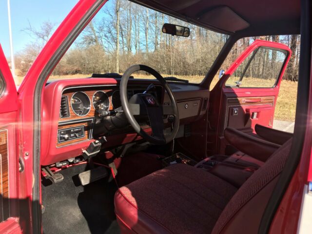 1985 Dodge Ramcharger RAM 150 Royal SE - photo 13