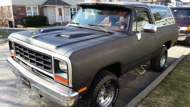 1985 Dodge Ramcharger Royal SE Sport Utility 2-Door 5.2L 1985 Dodge Ramcharger Prospector
