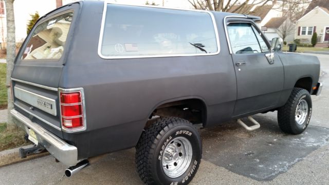 1985 Dodge Ramcharger Prospector - photo 9