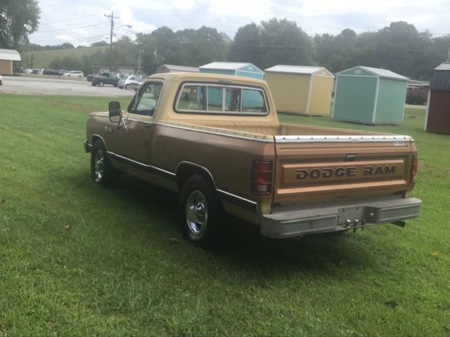 1985 Dodge Ram 1500 - photo 5