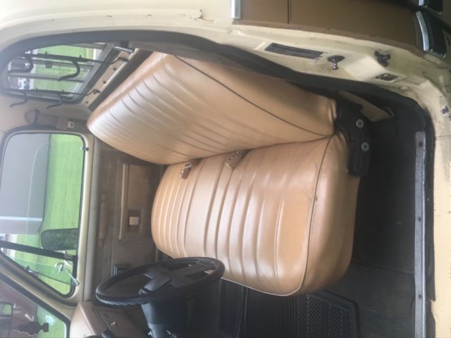 1985 Dodge Ram 1500 - photo 9