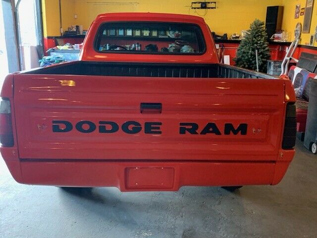 1985 Dodge D150 - photo 10