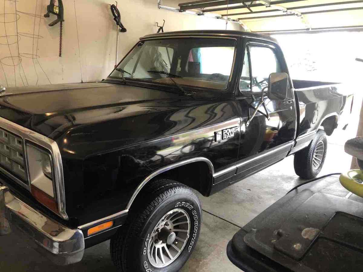 1985 Dodge W150 W100