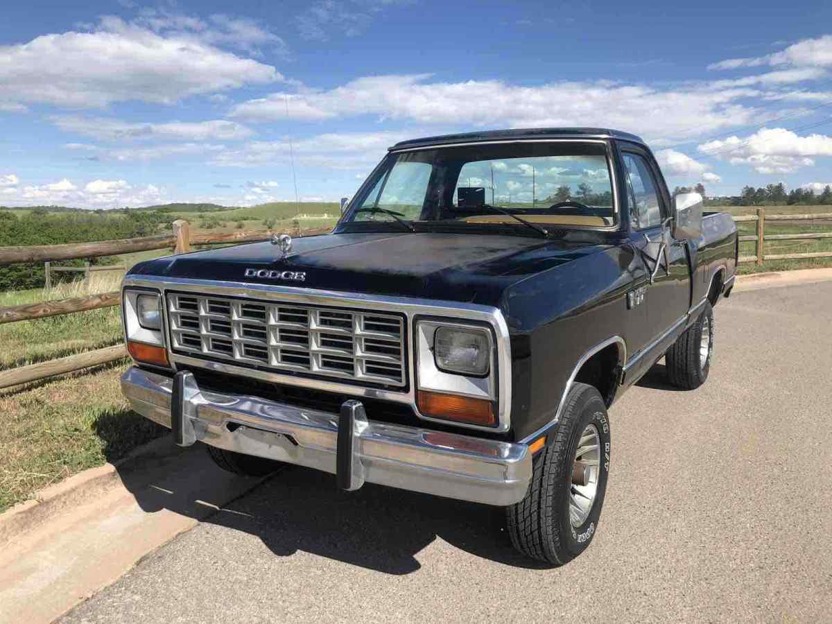 1985 Dodge W150 W100 - photo 3