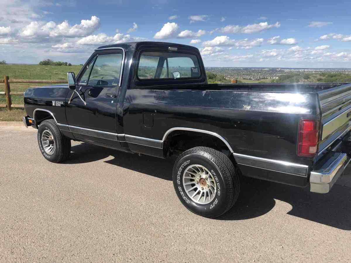 1985 Dodge W150 W100 - photo 4