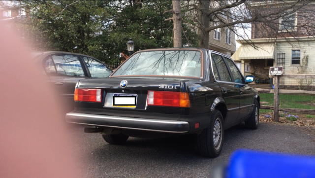 1985 BMW 3-Series Base Sedan 4-Door - photo 3