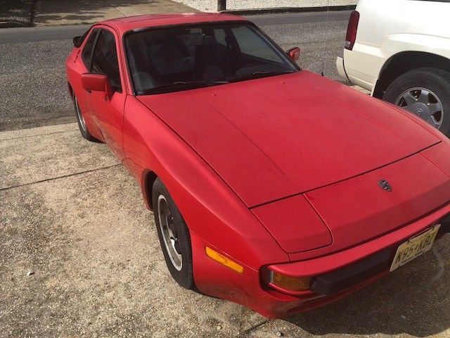1985 (EARLY MODEL) PORSCHE 944 115K ORIGINAL MILES ZERO ACCIDENT NICE EXAMPLE 1985 Porsche 944