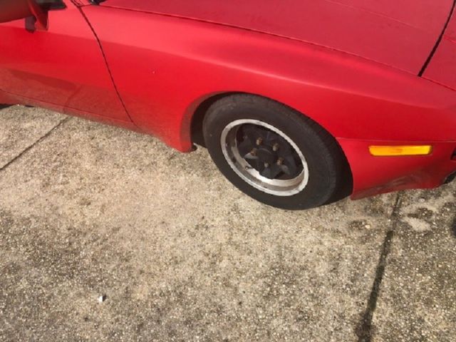 1985 Porsche 944 - photo 2