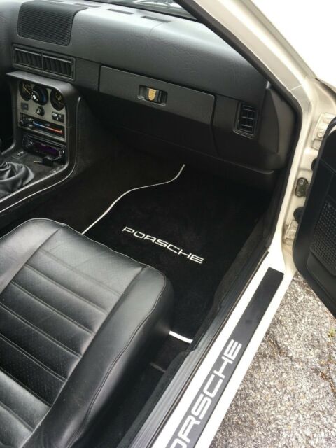 1985 Porsche 944 - photo 7
