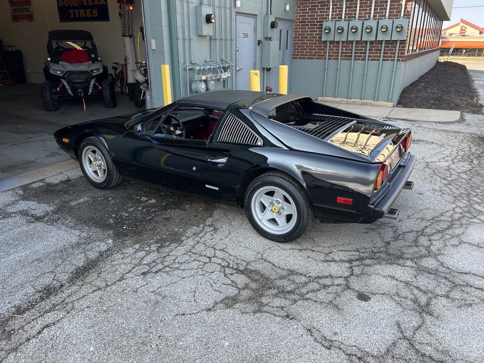 1985 Ferrari 308 GTS QUATTRO - photo 3