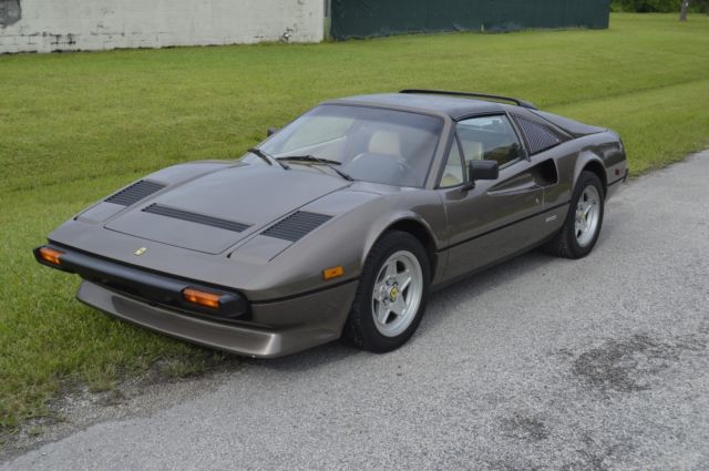1985 Ferrari 308 GTS - photo 2