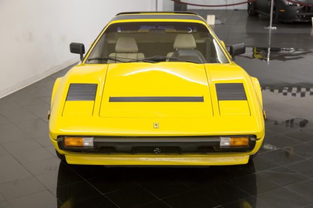 1985 Ferrari 308 GTS Quattrovalve - photo 2