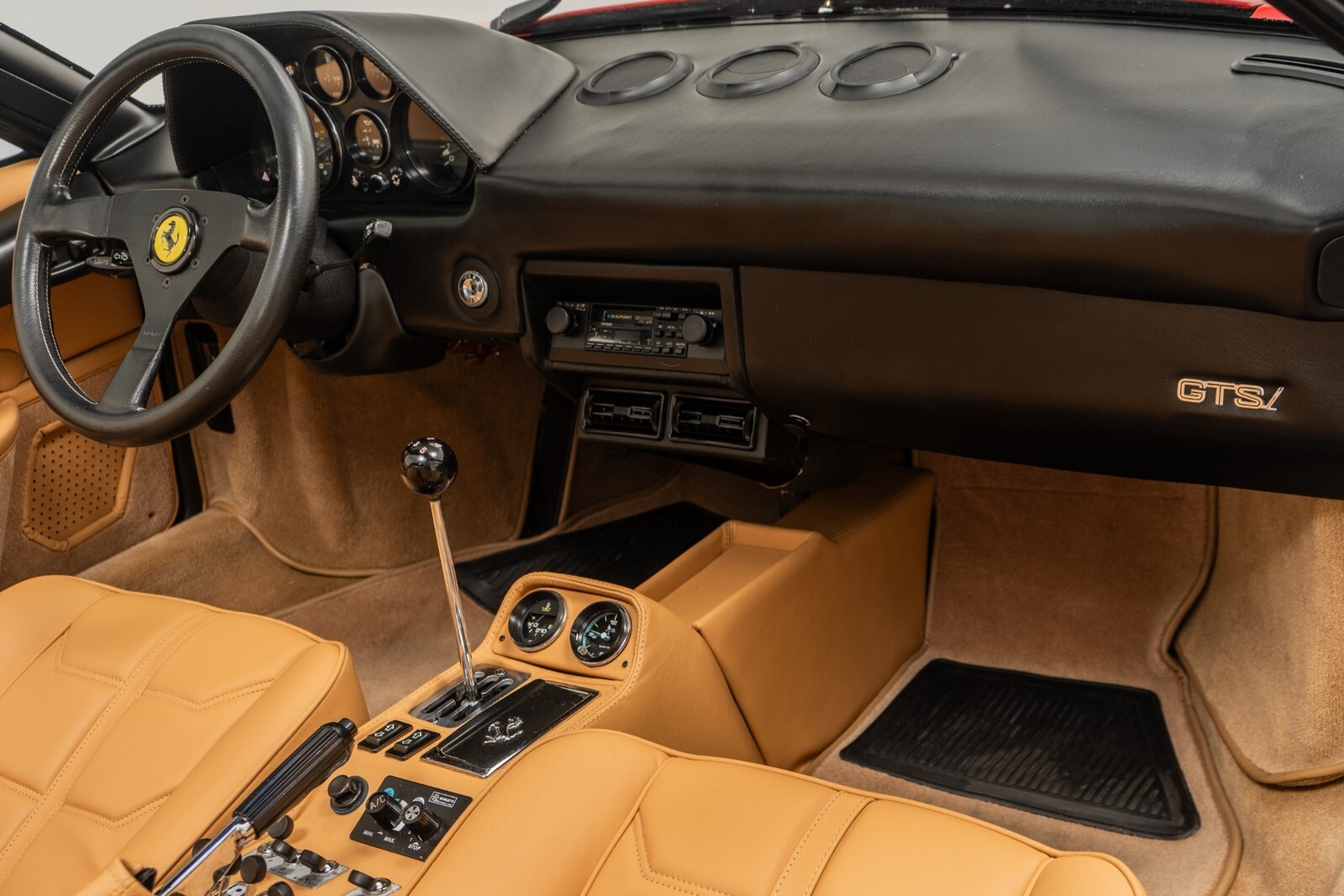 1985 Ferrari 308 GTS Quattrovalvole - photo 13