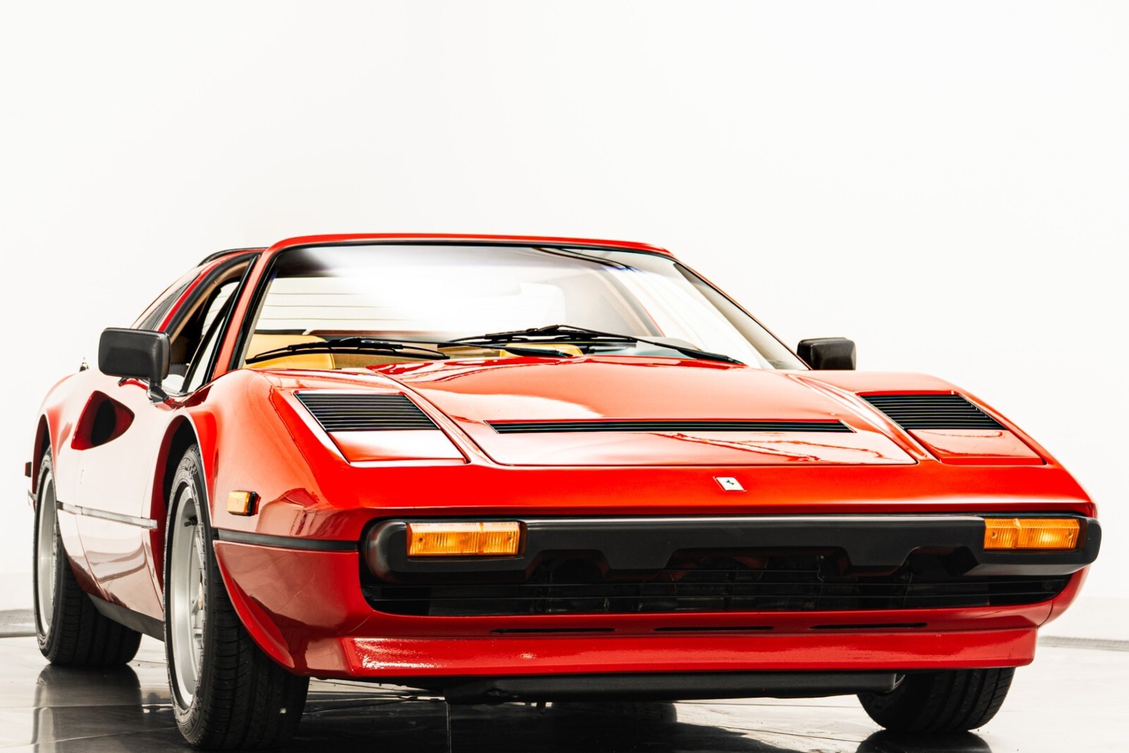 1985 Ferrari 308 GTS Quattrovalvole - photo 2