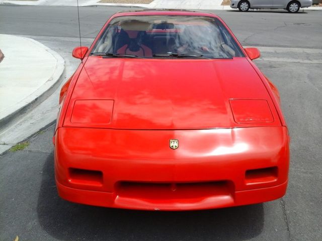 1985 Pontiac Fiero GT - photo 2