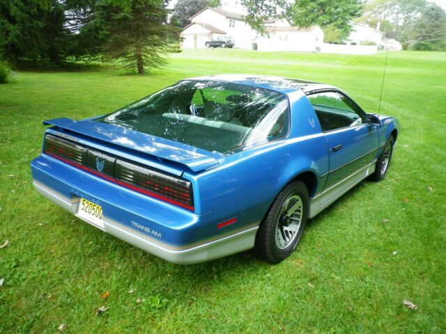 1985 Pontiac Firebird Trans Am - photo 2