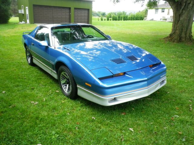 1985 Pontiac Firebird Trans Am - photo 6