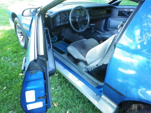 1985 Pontiac Firebird Trans Am - photo 9