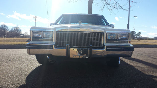 1985 Cadillac Fleetwood - photo 6