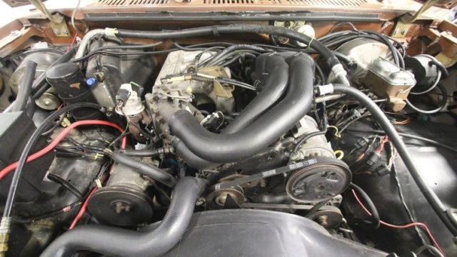 1985 Ford Bronco XLT 4X4 - photo 4