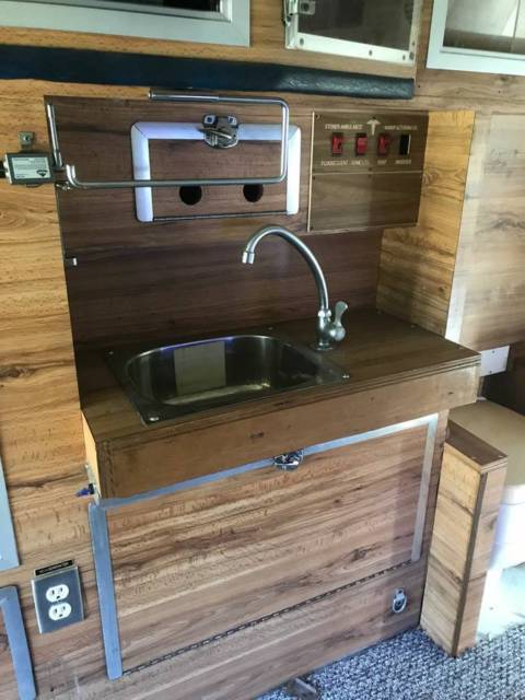 1985 Ford E-Series Van Camper - photo 11