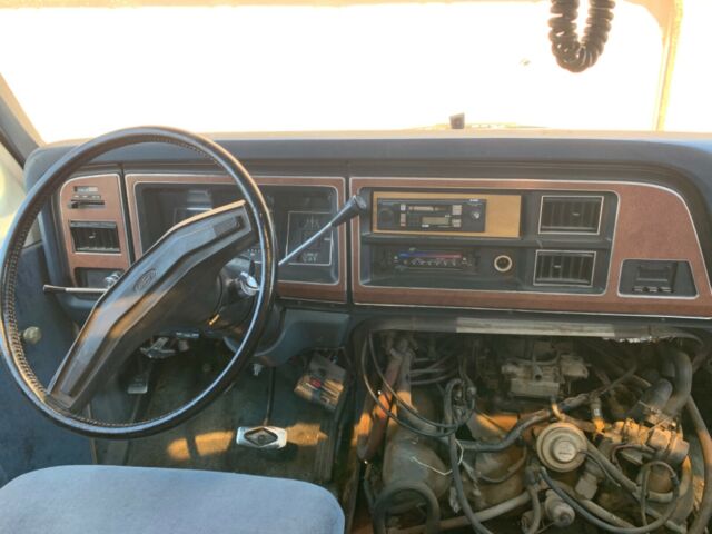 1985 Ford E-Series Van - photo 8