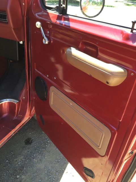 1985 Ford E-Series Van base - photo 10