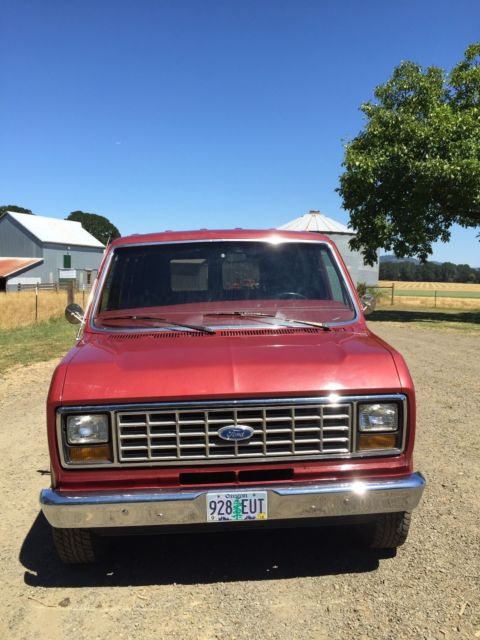 1985 Ford E-Series Van base - photo 6