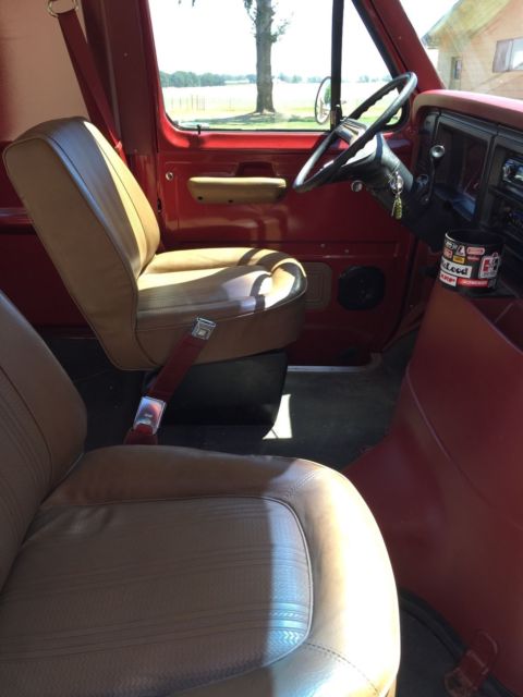 1985 Ford E-Series Van base - photo 7