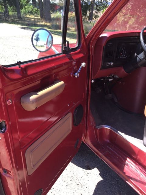 1985 Ford E-Series Van base - photo 8