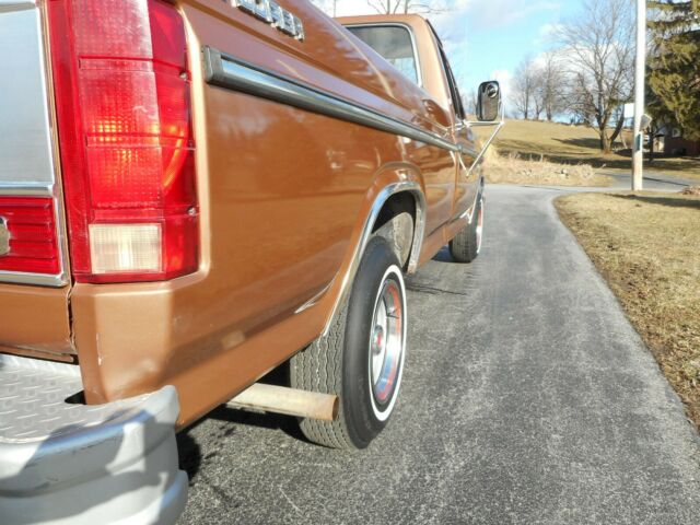 1985 Ford F-150 XLT/Explorer - photo 12