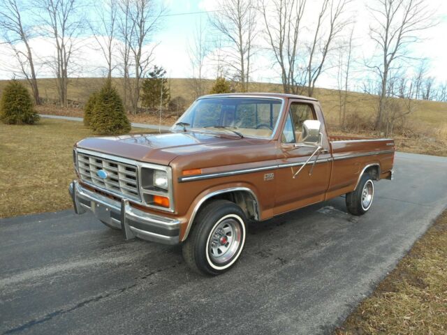 1985 Ford F-150 XLT/Explorer - photo 2