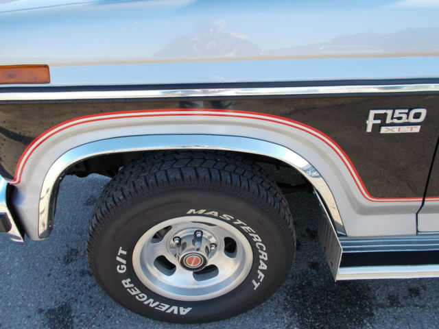 1985 Ford F-150 XLT Lariat Standard Cab Pickup 2-Door - photo 13