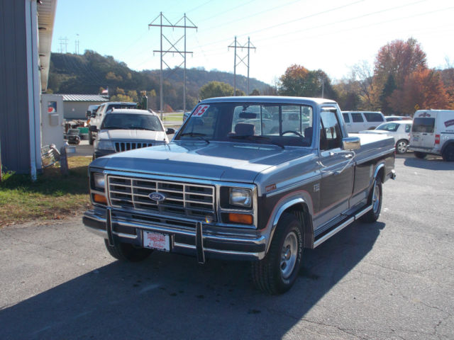 1985 Ford F-150 XLT Lariat Standard Cab Pickup 2-Door - photo 2