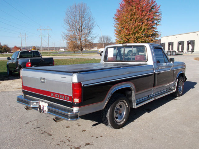 1985 Ford F-150 XLT Lariat Standard Cab Pickup 2-Door - photo 4