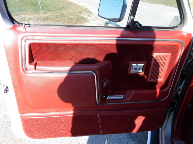 1985 Ford F-150 XLT Lariat Standard Cab Pickup 2-Door - photo 9