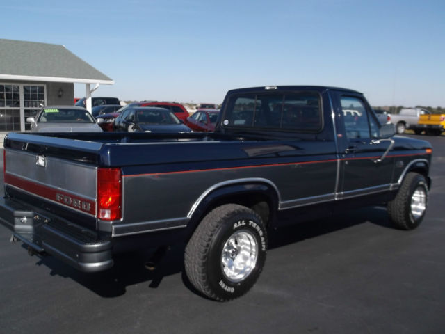 1985 Ford F-150 XLT Lariat Standard Cab Pickup 2-Door - photo 7