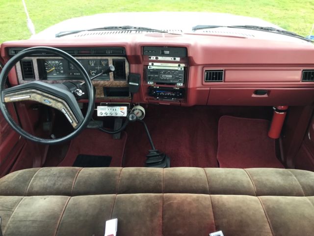 1985 Ford F-250 XLT LARIAT - photo 13