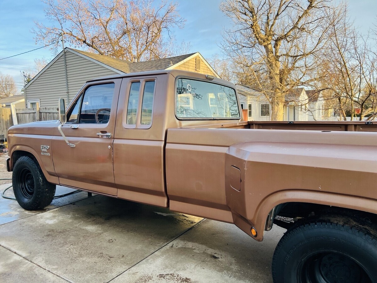 1985 Ford F-250 - photo 6