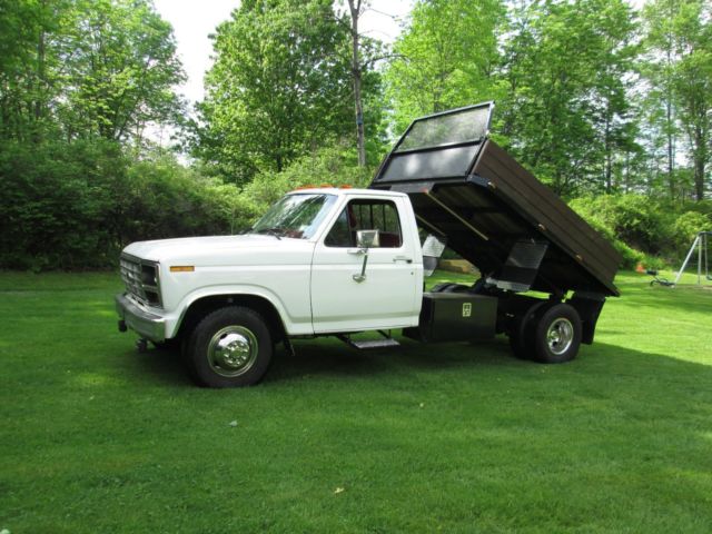1985 Ford F-350 - photo 2