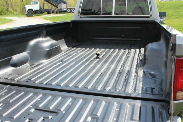 1985 Ford F-350 XLT Centurion - photo 4