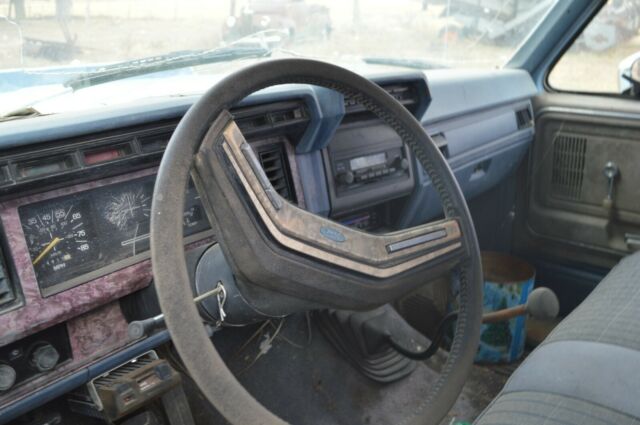1985 Ford F-350 - photo 6