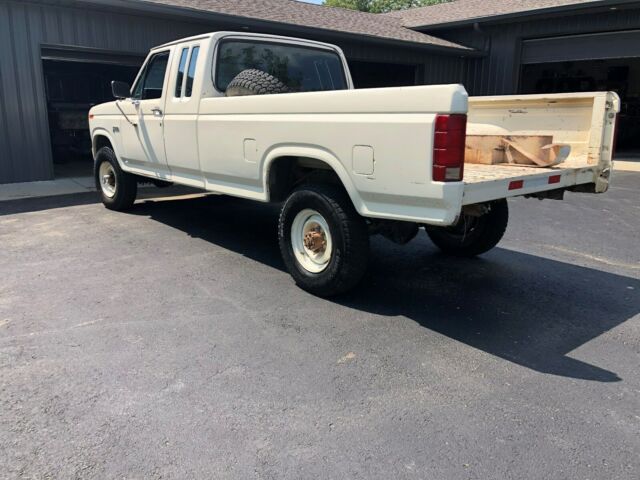 1985 Ford F-250 - photo 6