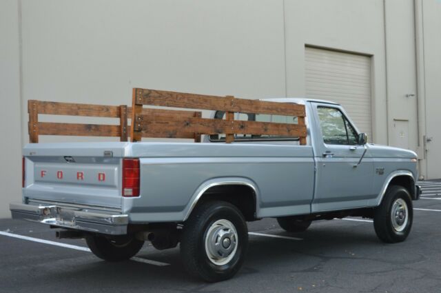 1985 Ford F-250 - photo 5