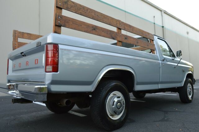 1985 Ford F-250 - photo 7