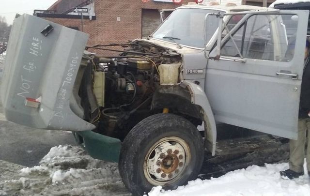 1985 Ford Other Pickups Base Straight Truck - Medium Conventional - photo 4