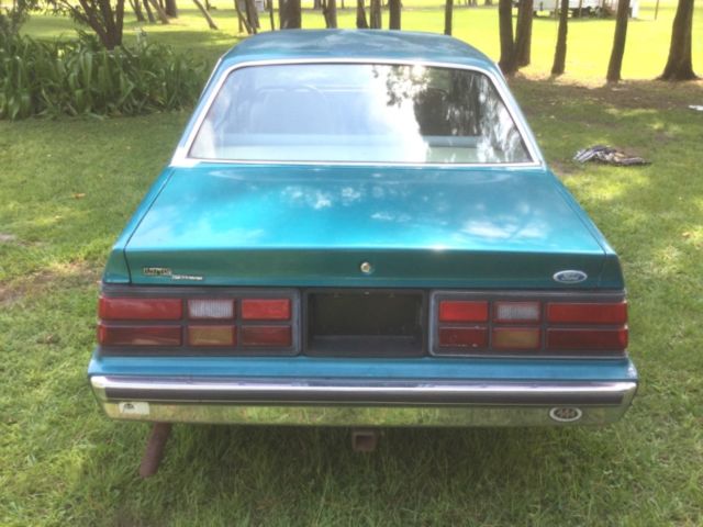 1985 Ford LTD 4 Door - photo 3