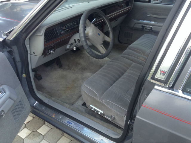 1985 Ford Crown Victoria LTD - photo 10