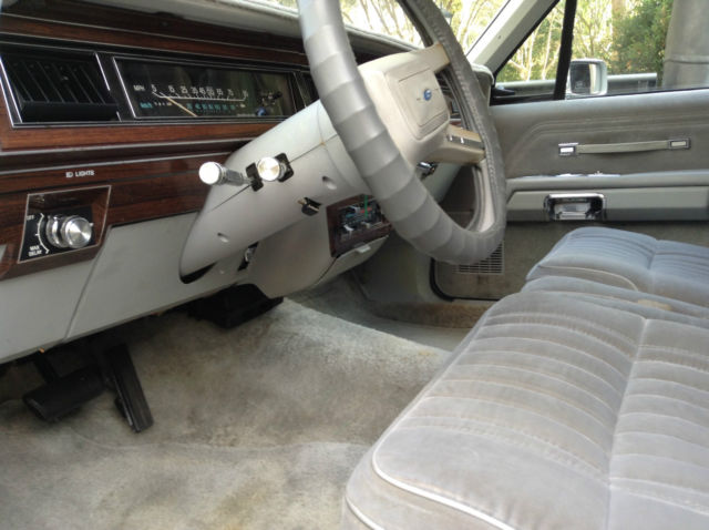 1985 Ford Crown Victoria LTD - photo 13